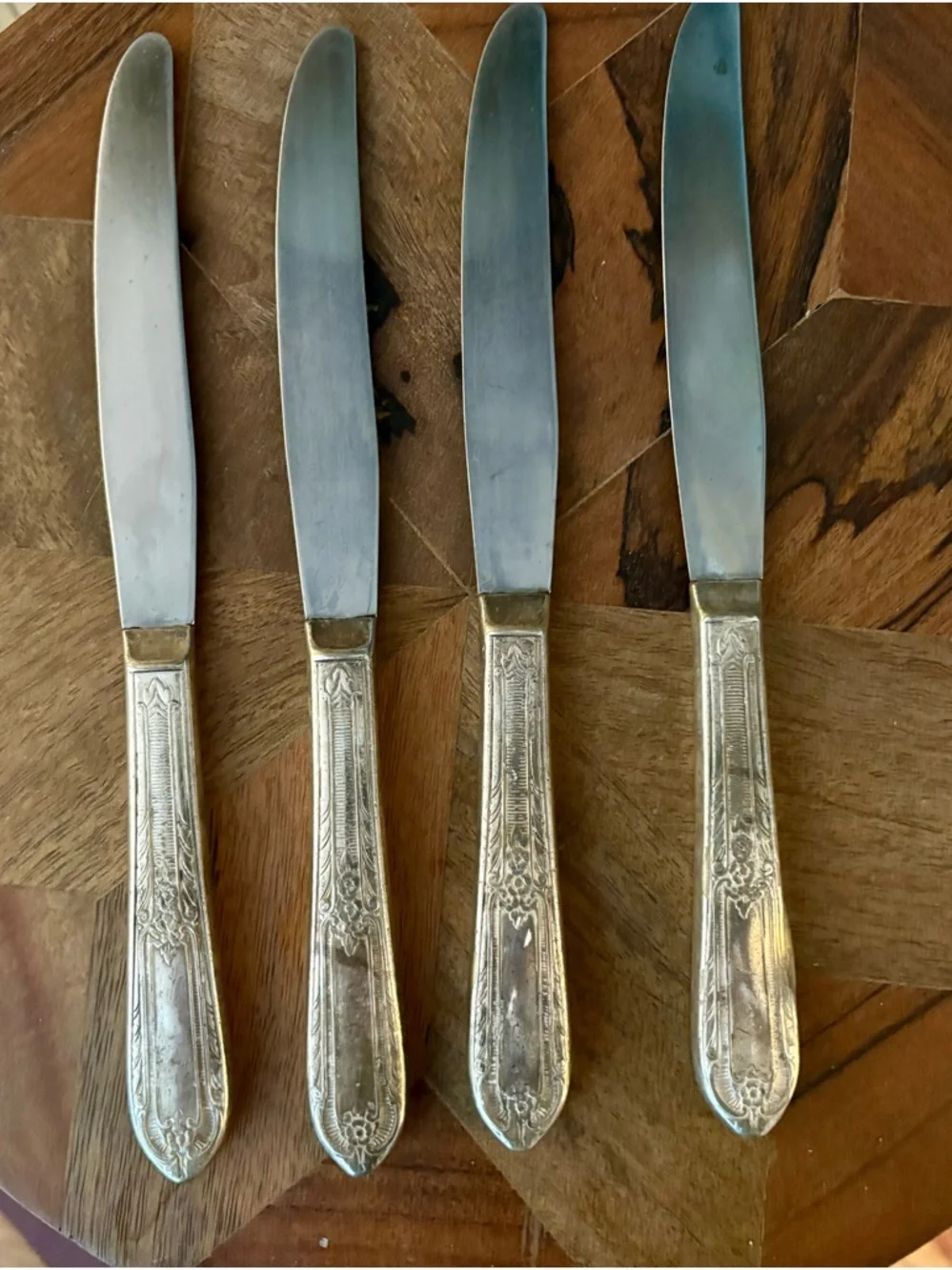 Vintage Ornate Silver Plate Handle Dinner Knives - Set of 4